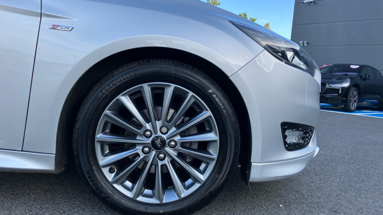 Ford Focus 1.0 EcoBoost 140 ST-Line Navigation 5dr Petrol Hatchback